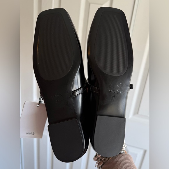 NWT Mango MNG Black Mary Jane Flats Ballerinas
With Strap Size: 36 (6) - Picture 10 of 12